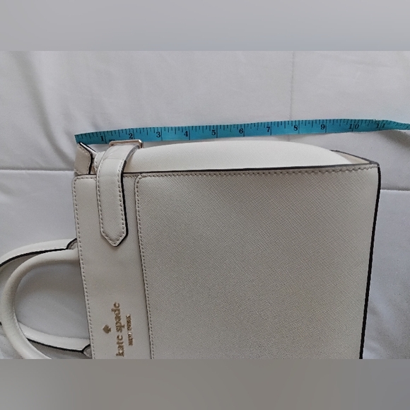 Kate Spade White Handbag - Picture 4 of 11